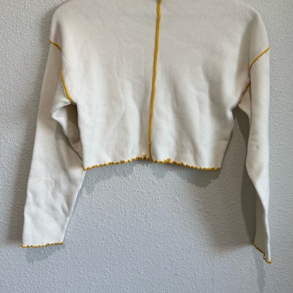2. Urban Outfitters UO Zella Pullover Exposed-Hem Mock Neck Sweater Cream Small - Picture 10 of 10